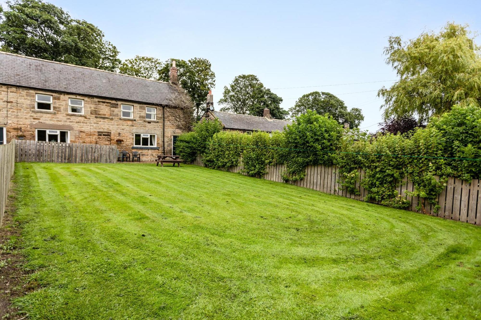 Bilton Farm Cottage No2 Алнмут Екстериор снимка